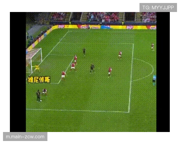 贝林厄姆欧冠过门将破门展现技巧 皇马中场参与度提升